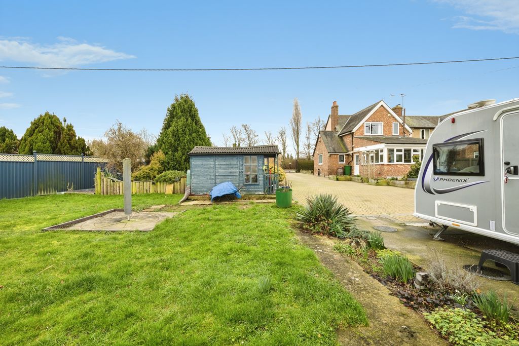 Additional image 17 of 4 bed semi-detached house for saleNewmarket Road, Teversham, Cambridge CB1