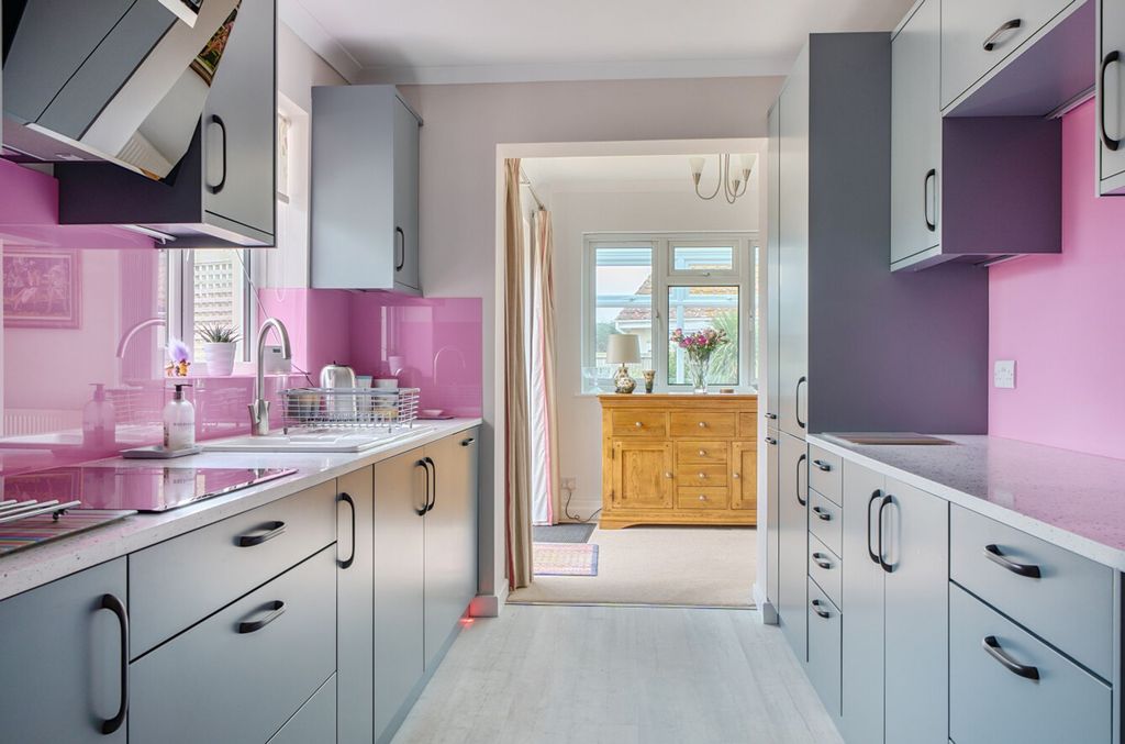 Property photo 3 of 21