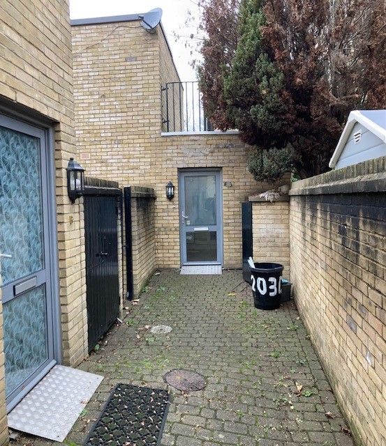 Property photo 3 of 20