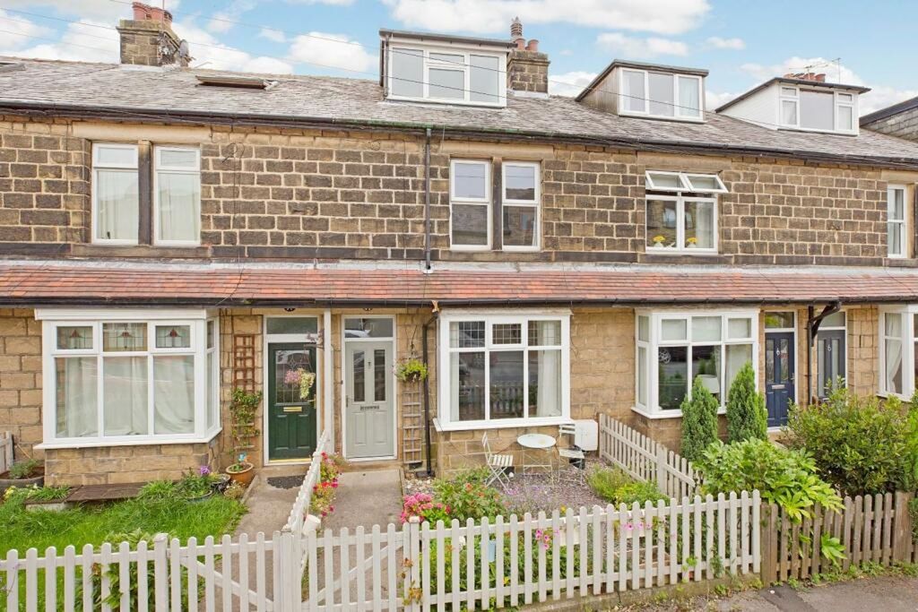Property photo 1 of 10 Front