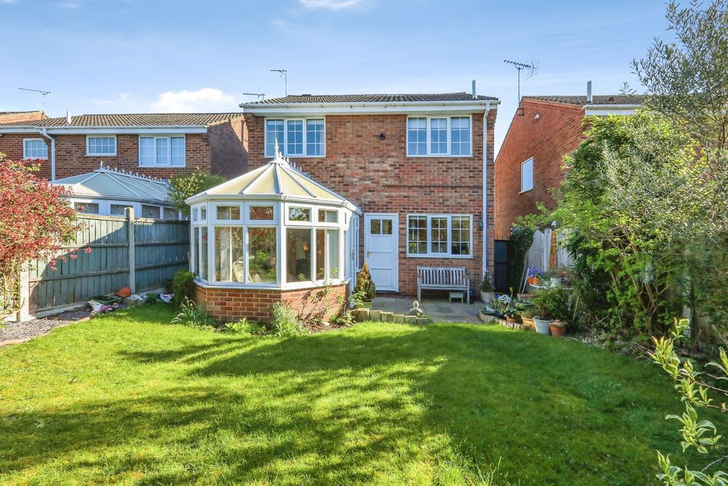 Property photo 2 of 17