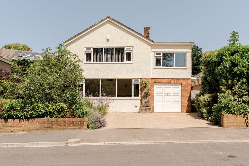 Property photo 2 of 36 2