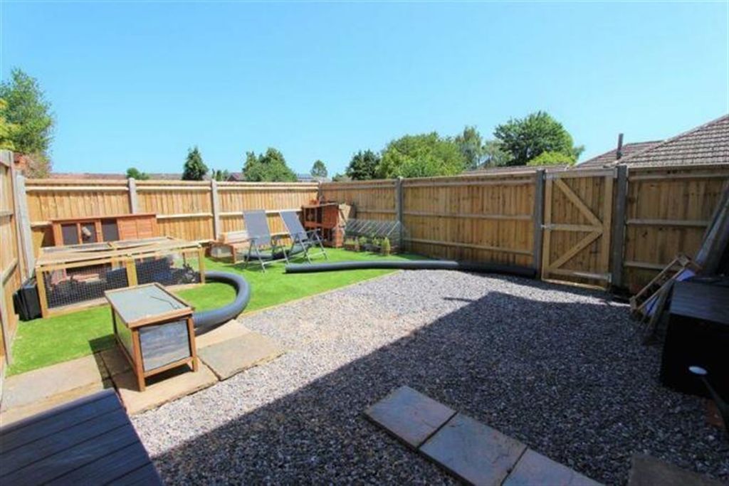 Property photo 2 of 11 (Main)