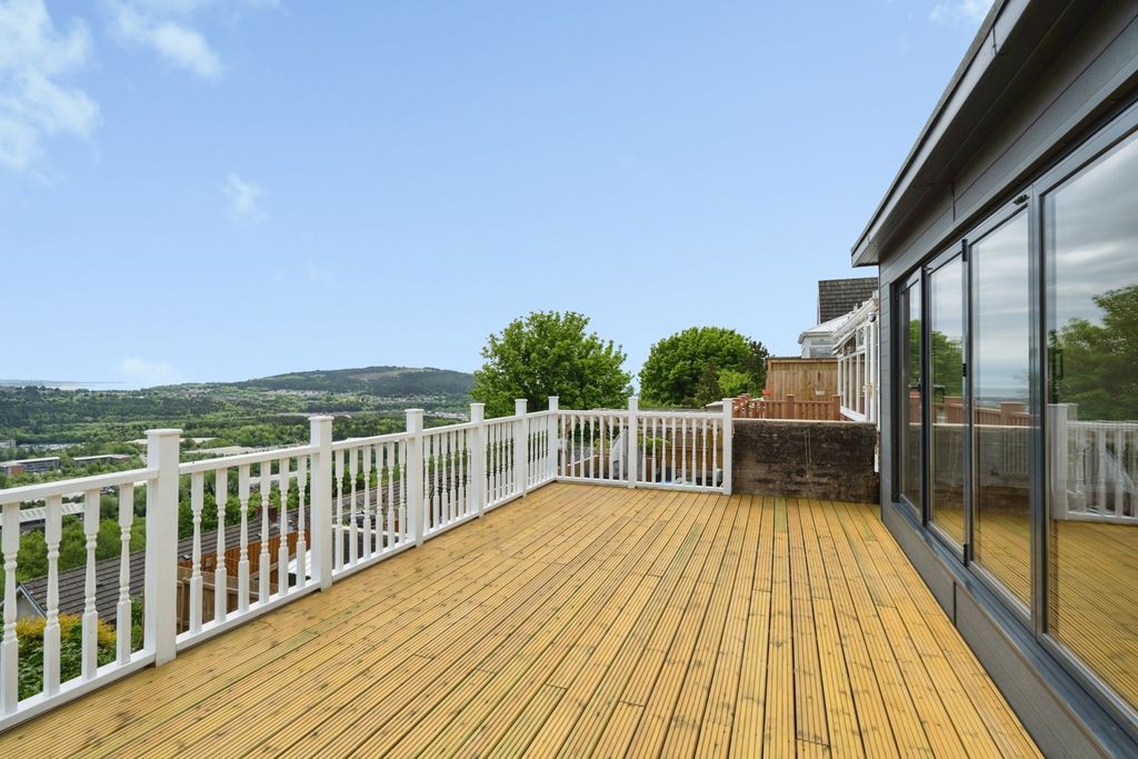 Property photo 2 of 19 Pbox-Img.Jpg