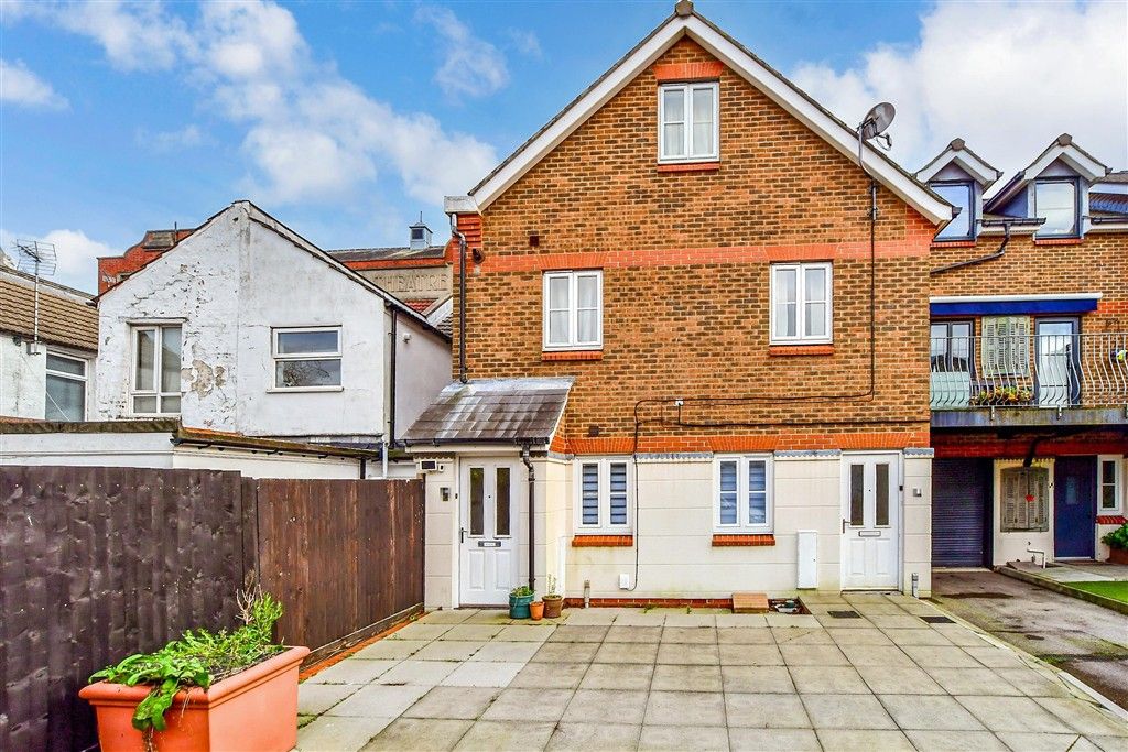 Property photo 2 of 11 Front (Web)