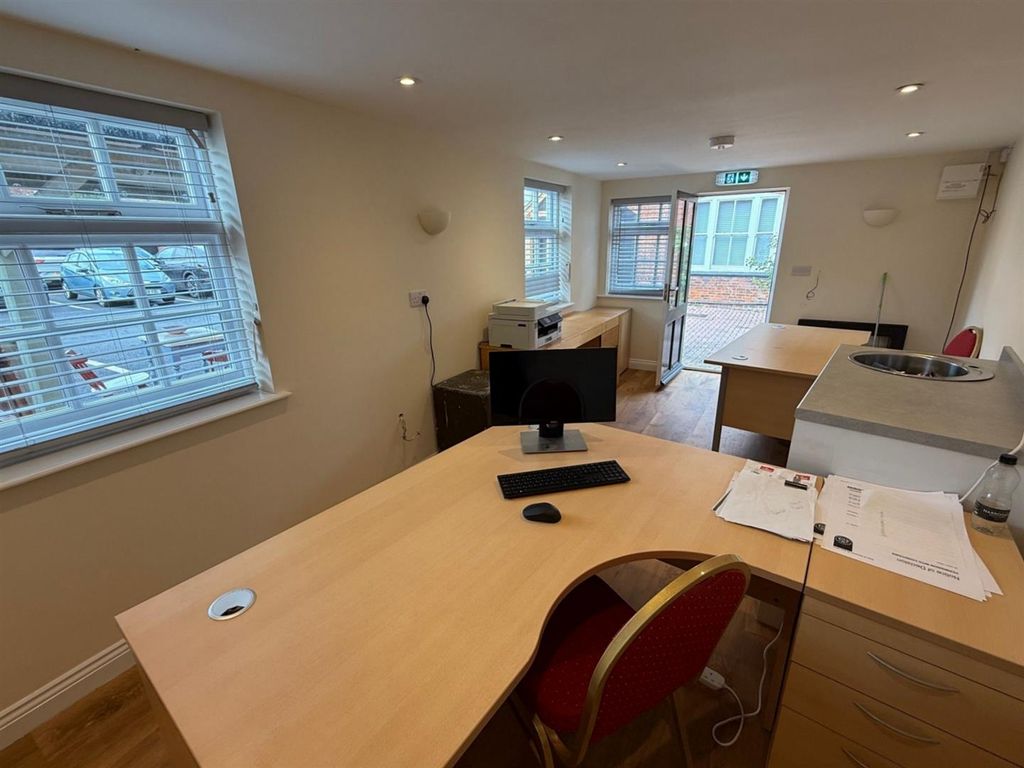 Property photo 3 of 7 2.Jpg
