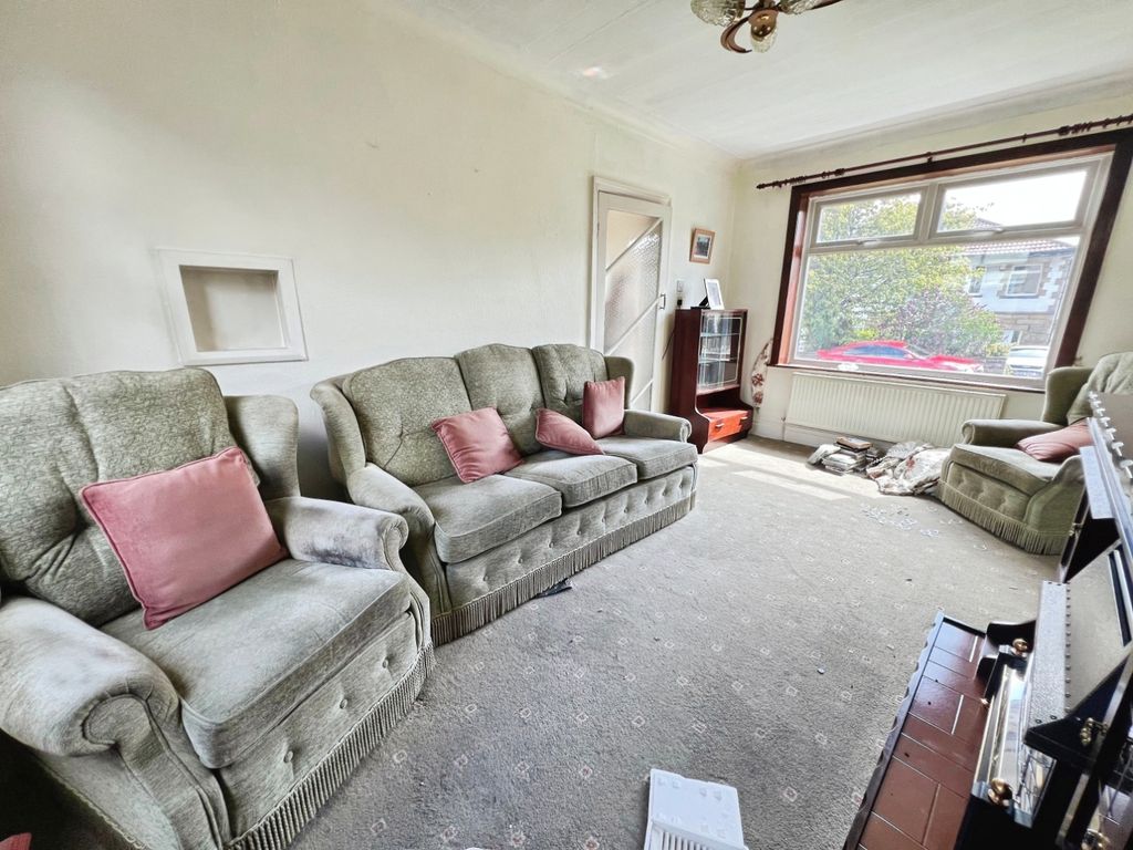 Property photo 3 of 26 Living Room
