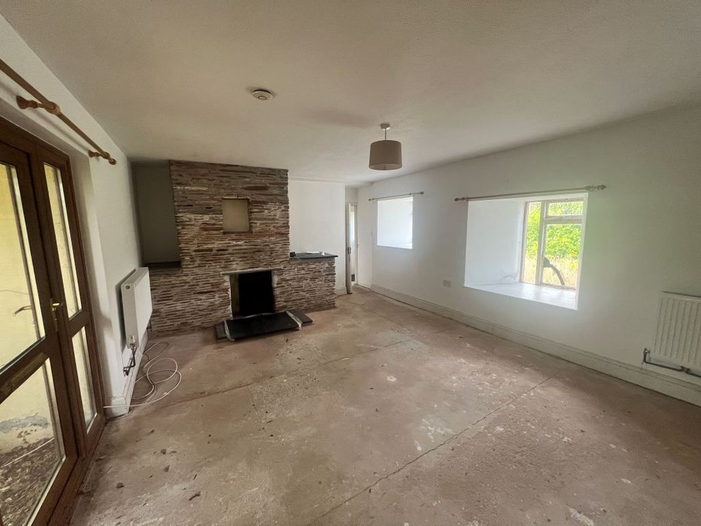 Property photo 2 of 10 Image 2