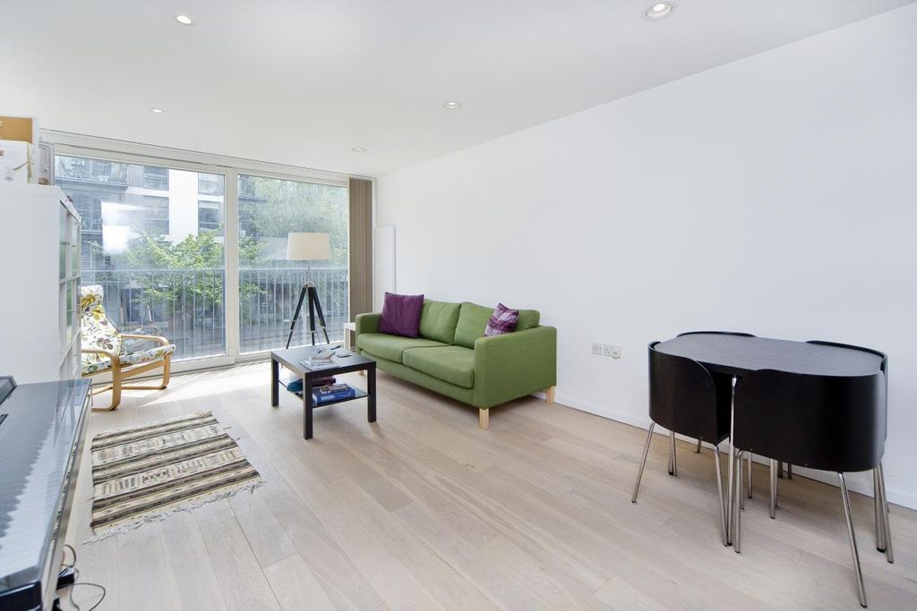 Property photo 1 of 10 Open Plan Living