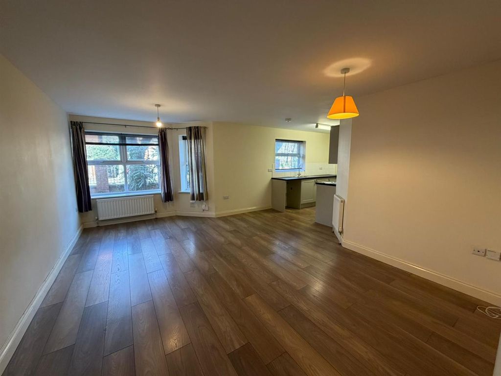 Property photo 2 of 7 Fdc06485-E537-4E60-985A-663c376904A3.Jpg