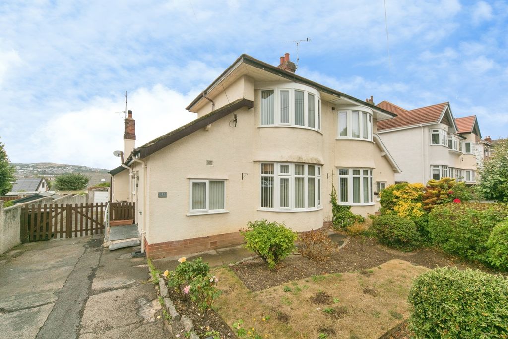 Property photo 1 of 17 Pbox-Img.Jpg