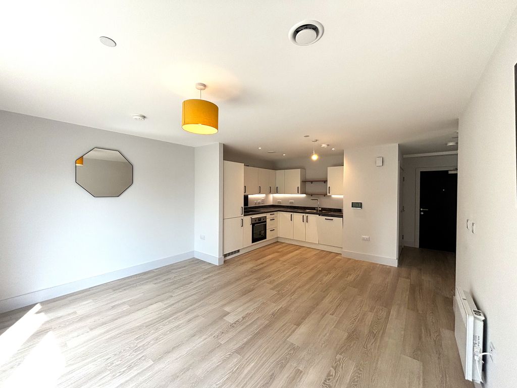 Property photo 1 of 11 Living Room
