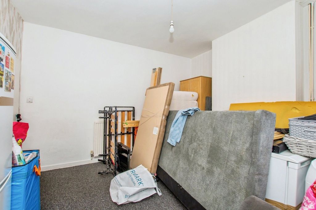 Property photo 2 of 12 Photo