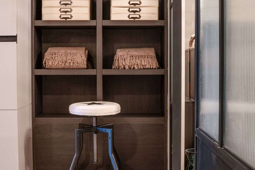 Property photo 1 of 38