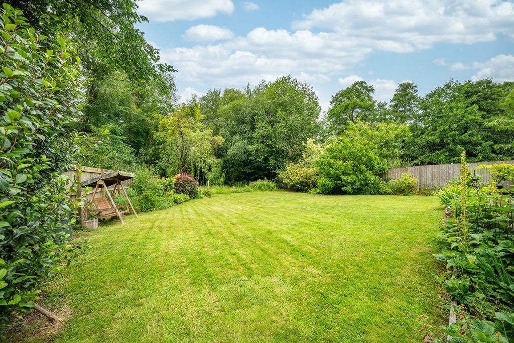 Property photo 3 of 33