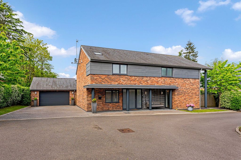 Property photo 1 of 54