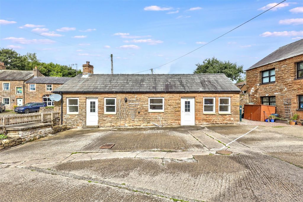 Property photo 1 of 12 3 Bolton Farm