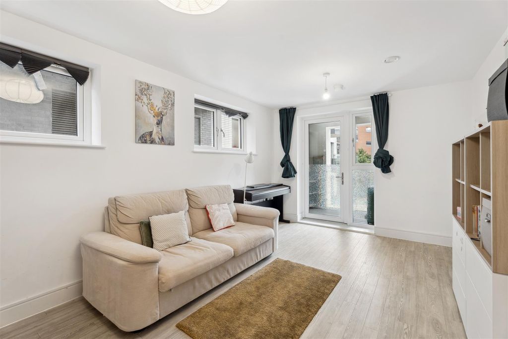 Property photo 3 of 12 Dsc05268.Jpg