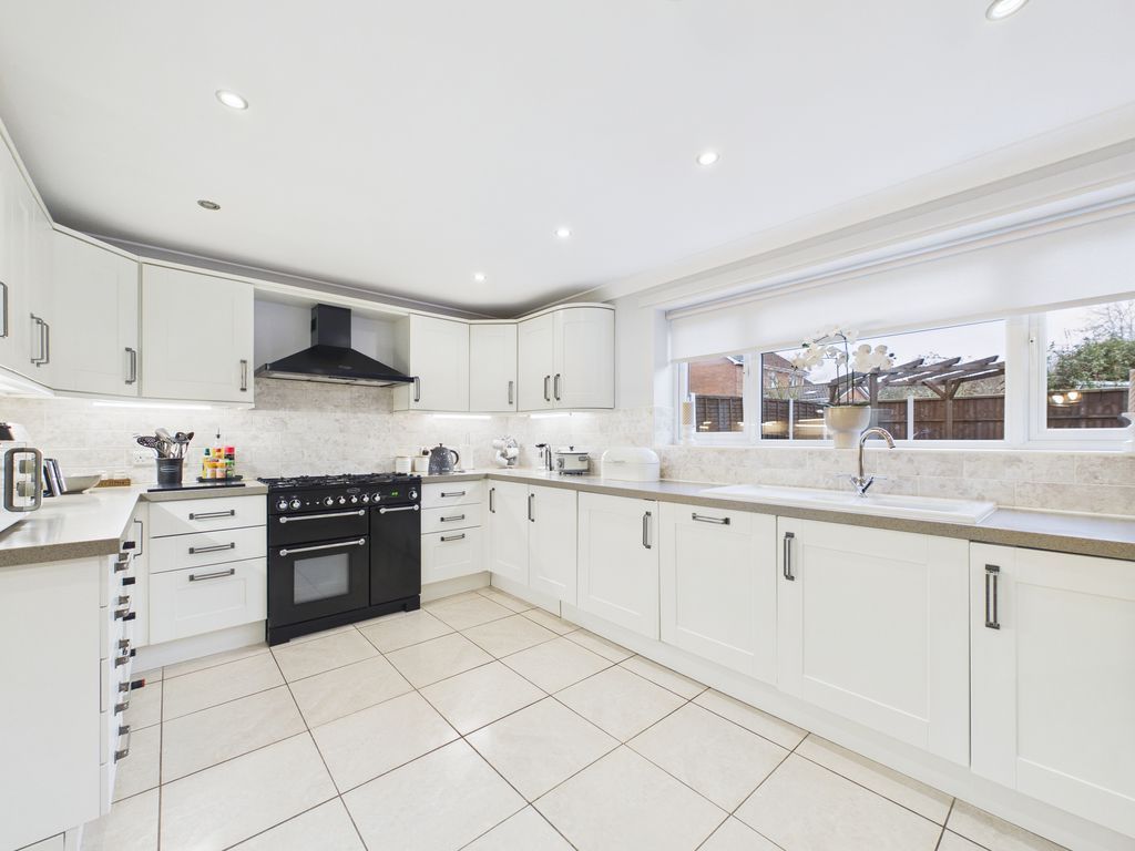 Property photo 3 of 27 Photo 7