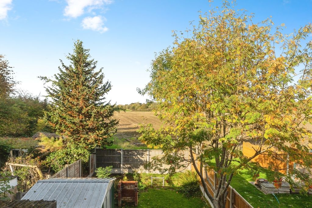 Property photo 2 of 17 Photo