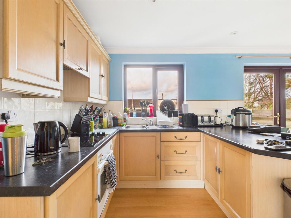 Property photo 3 of 22 Cam05474G0-Pr0046-Still002.Jpg