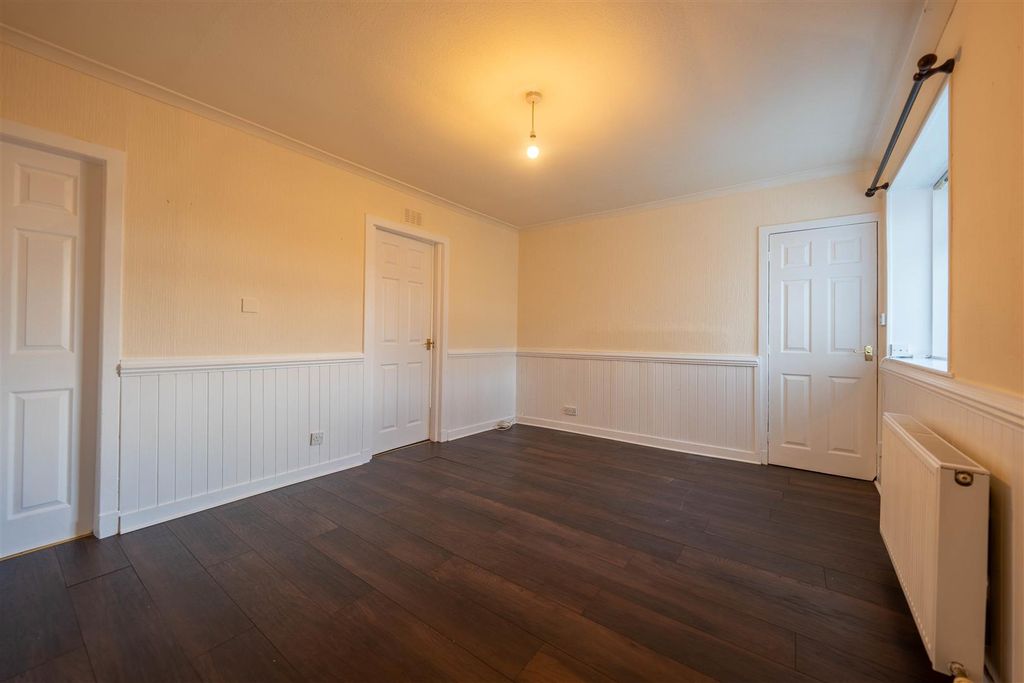 Property photo 3 of 13 Dsc08917-Hdr.Jpg