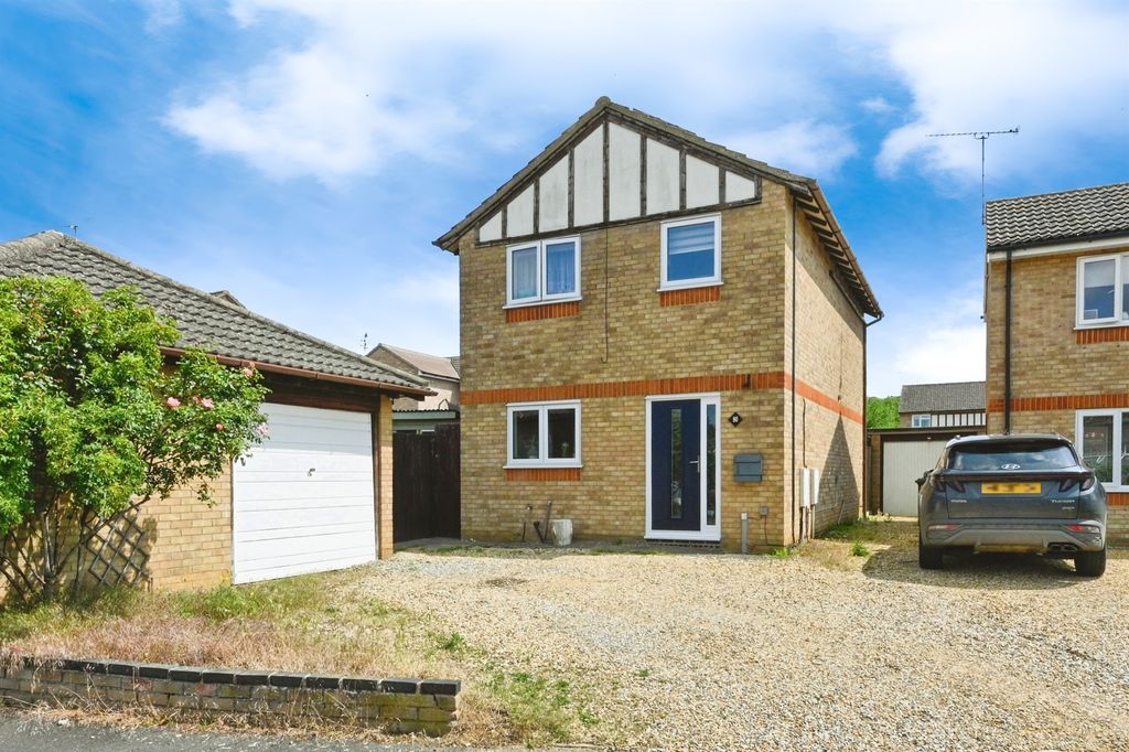 Property photo 1 of 17