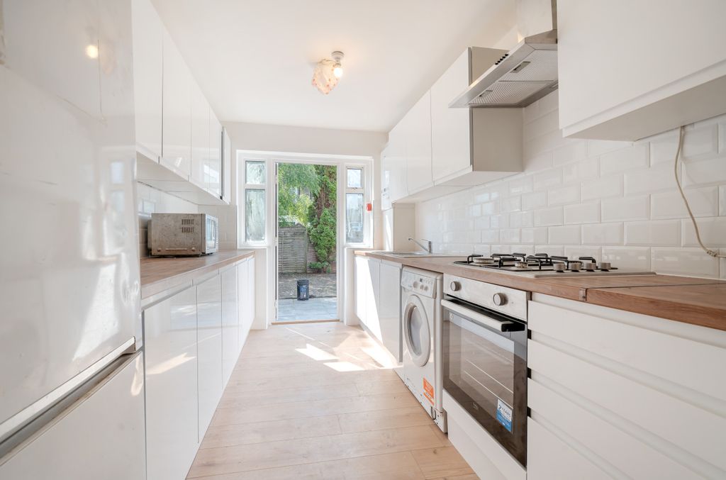 Property photo 1 of 12 Kitchen