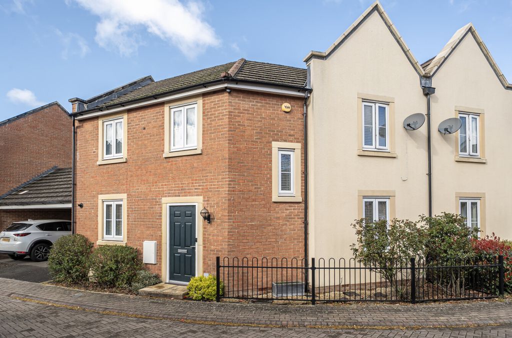 Property photo 1 of 12 1433231169c3B55c57742