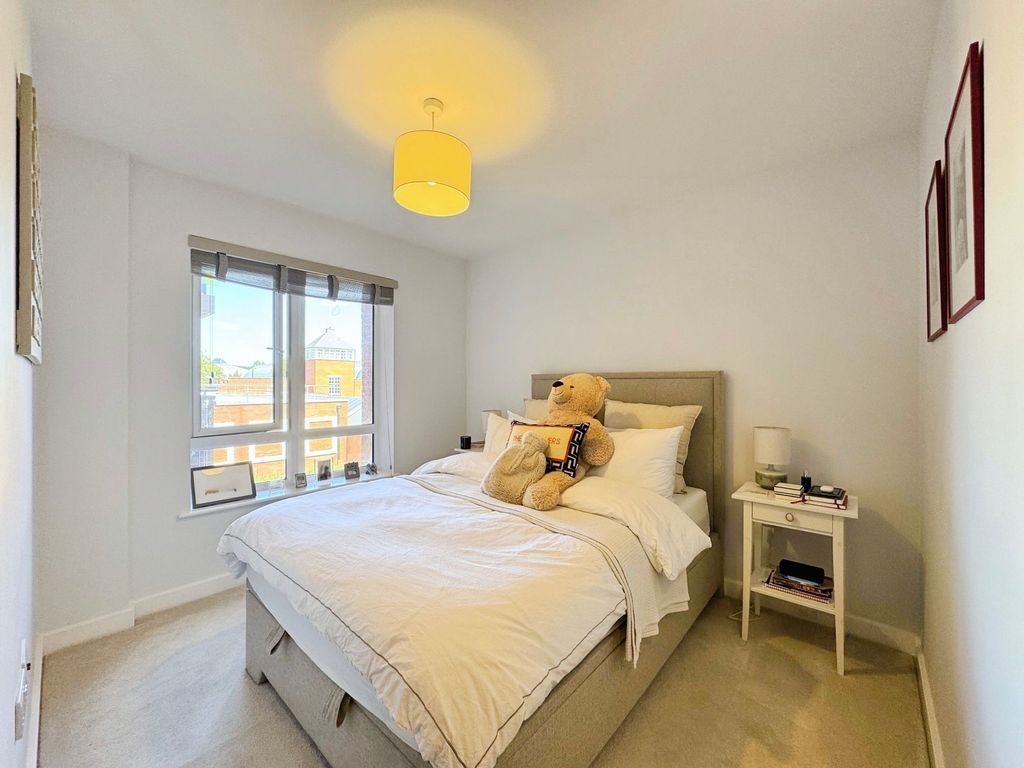 Property photo 3 of 15 Bedroom