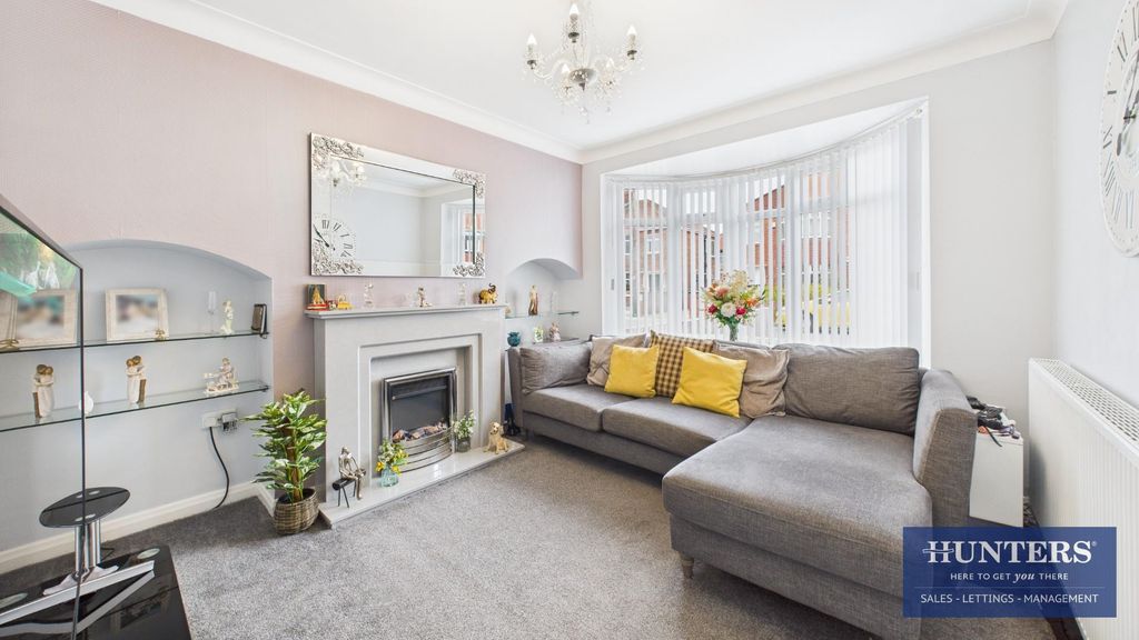 Property photo 3 of 13 Living Room