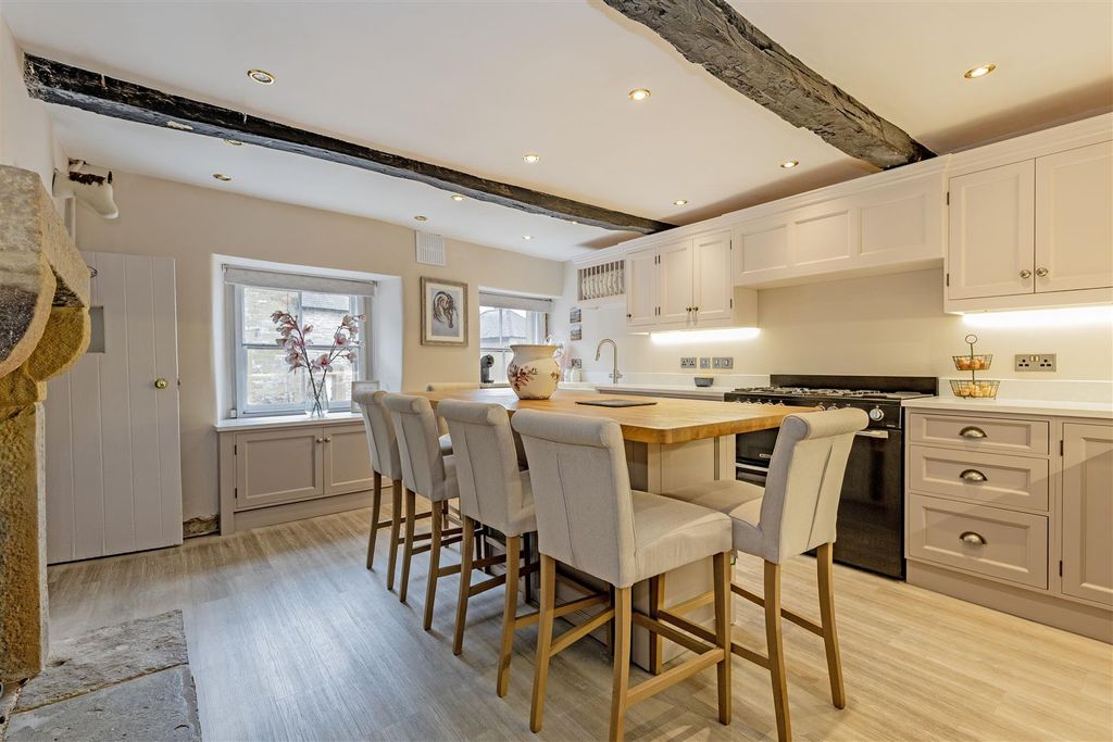 Property photo 3 of 19 Kitchen-2.Jpg