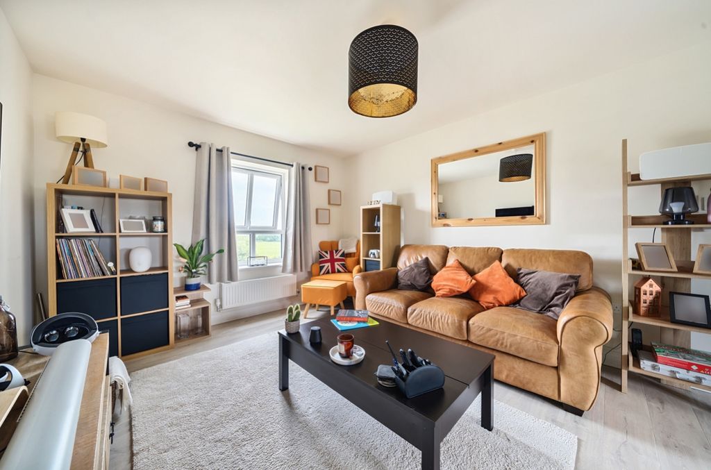 Property photo 3 of 22