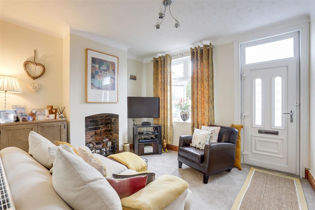 Property photo 2 of 17 49.Jpg