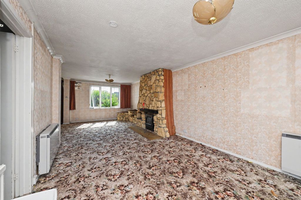 Property photo 2 of 20 Photo 1