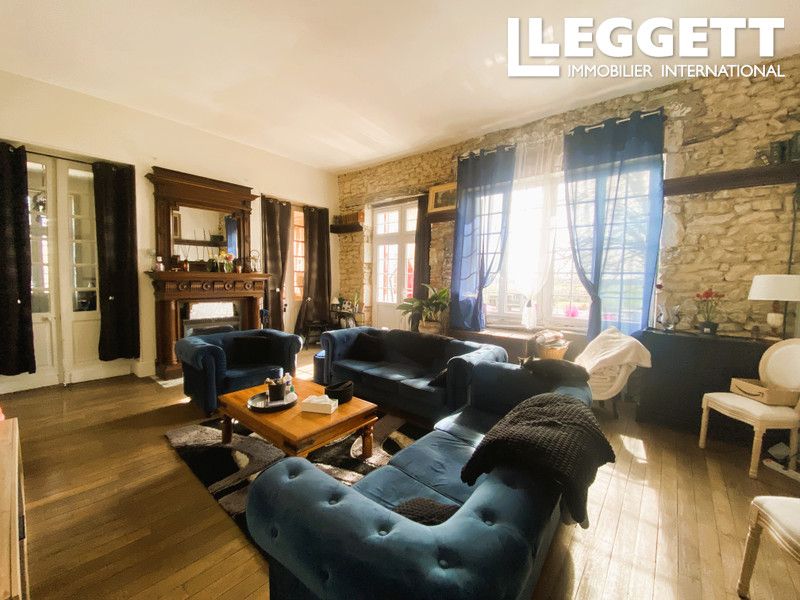 Property photo 2 of 10