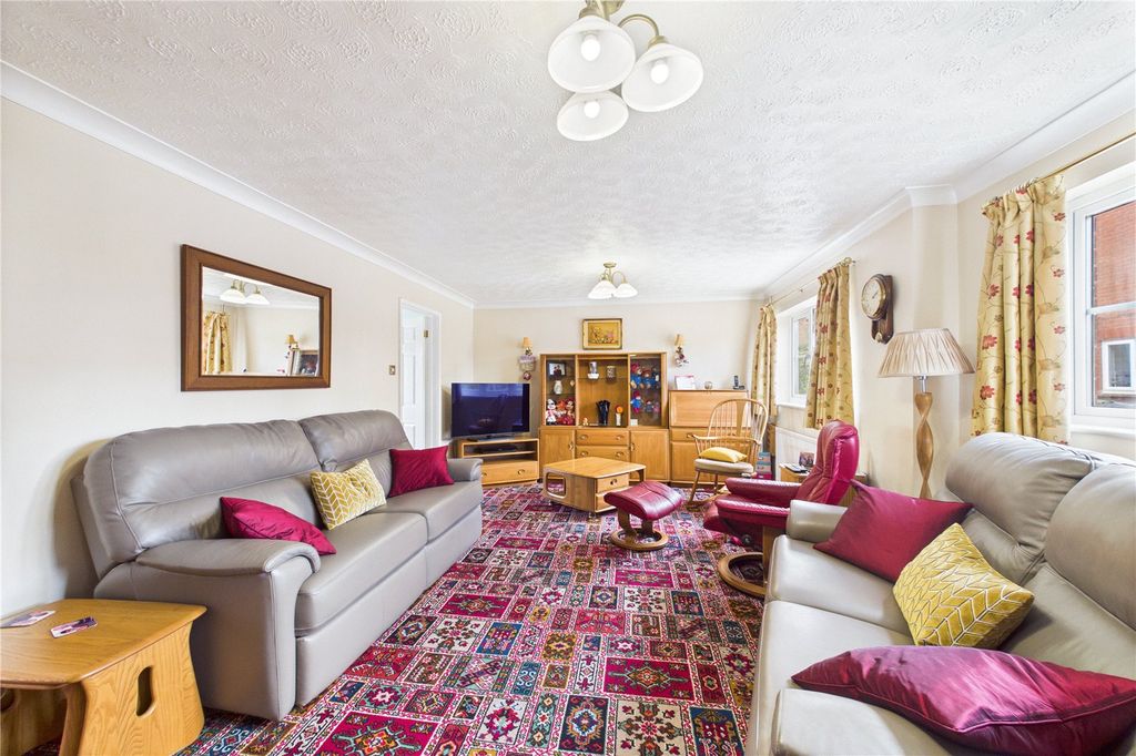 Property photo 2 of 17 Living Room