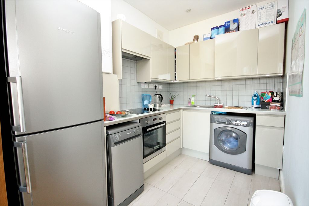 Property photo 2 of 5