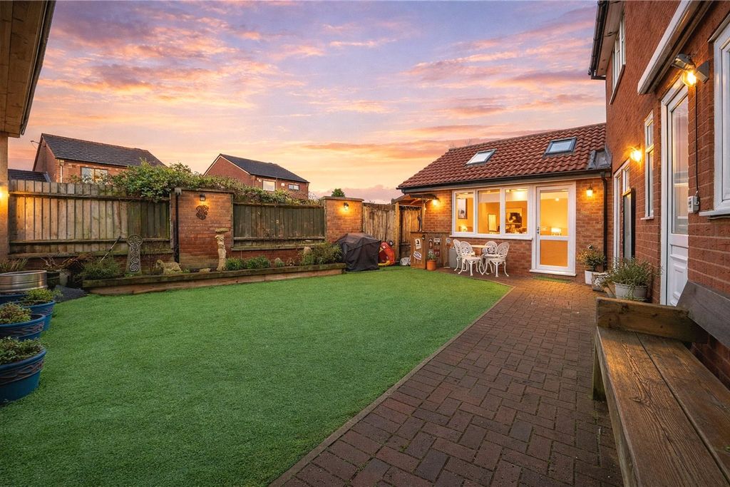 Property photo 3 of 41 Picture No. 53
