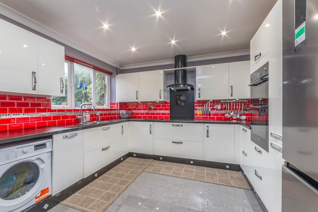 Property photo 1 of 14 Kitchen