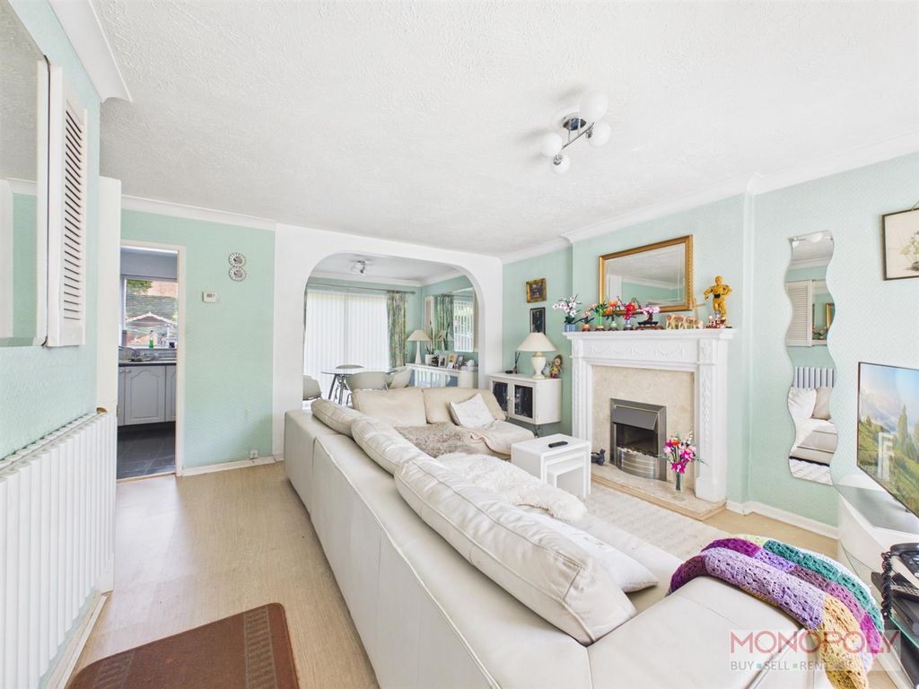 Property photo 3 of 14 Cam04439G0-Pr0293-Still003.Jpg