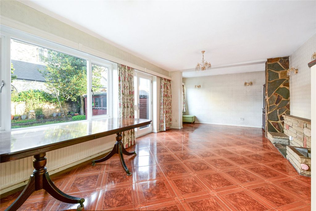 Property photo 2 of 15 Picture No. 02