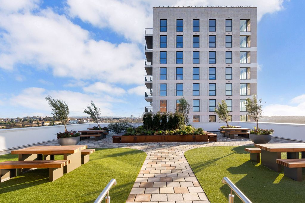 Property photo 1 of 13