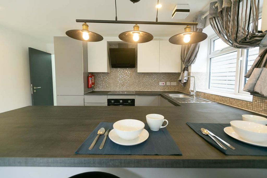 Property photo 2 of 6 319H65A6336 Mission Photographic.Jpg