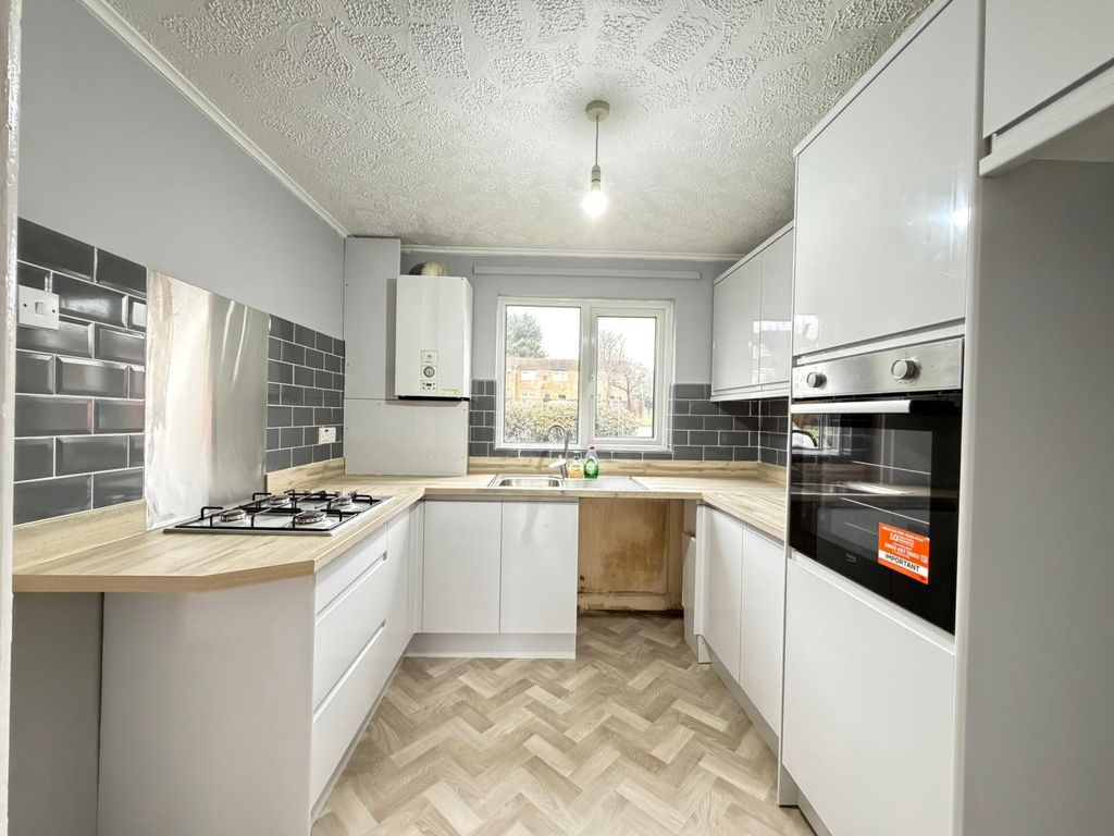 Property photo 1 of 10 d904c7c6-4A04-423B-Adbd-1Cdf98A45Ea1