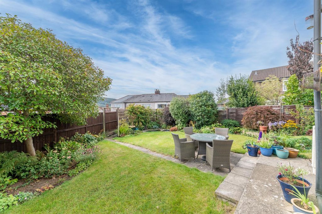 Property photo 3 of 41 Garden