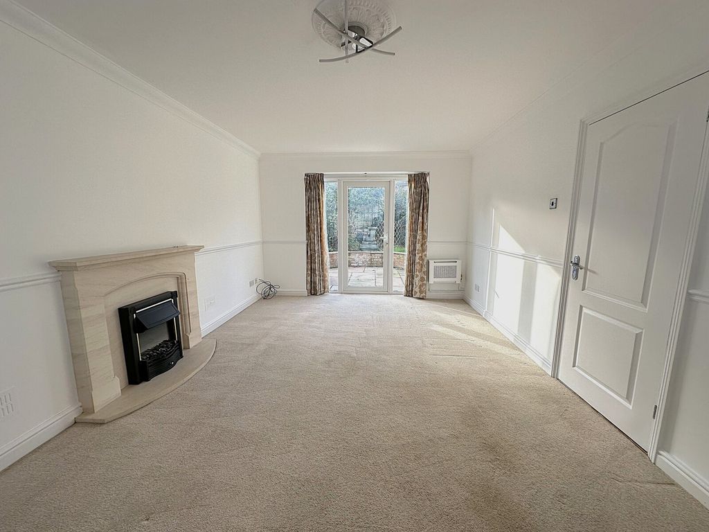 Property photo 2 of 15 Lounge View 1