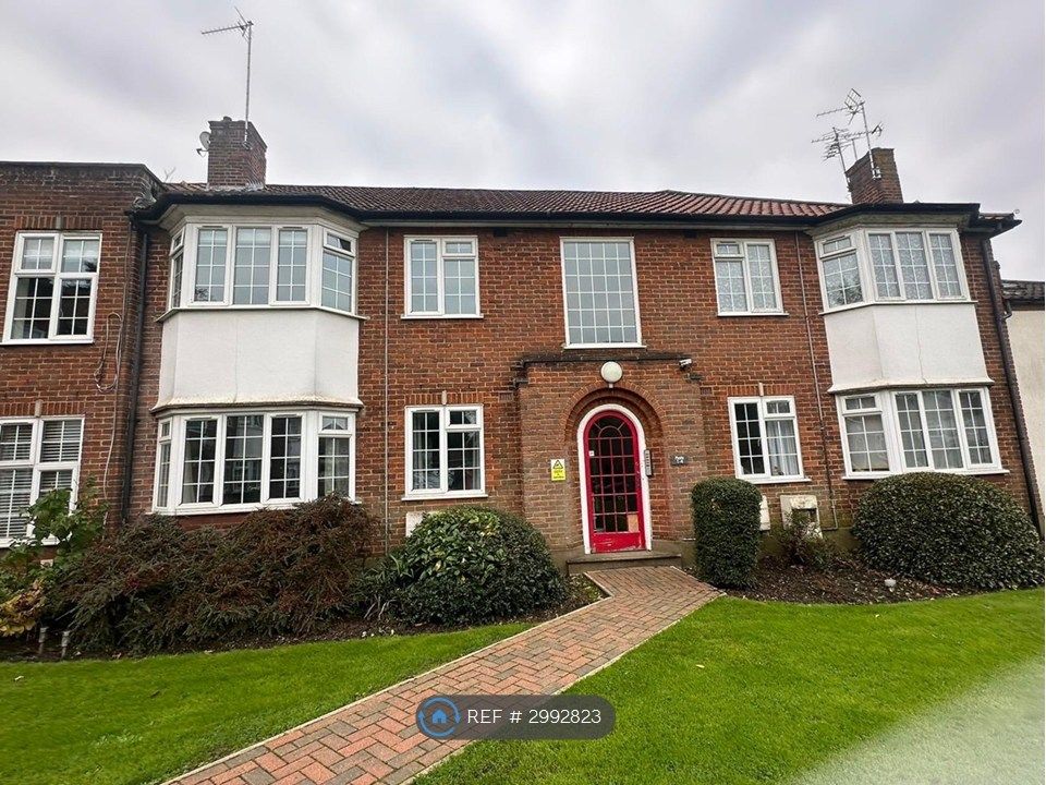 Property photo 2 of 17