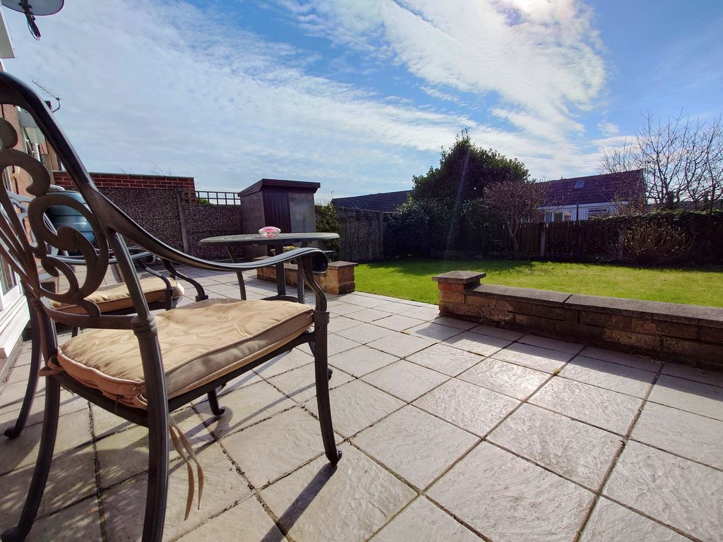 Property photo 2 of 37