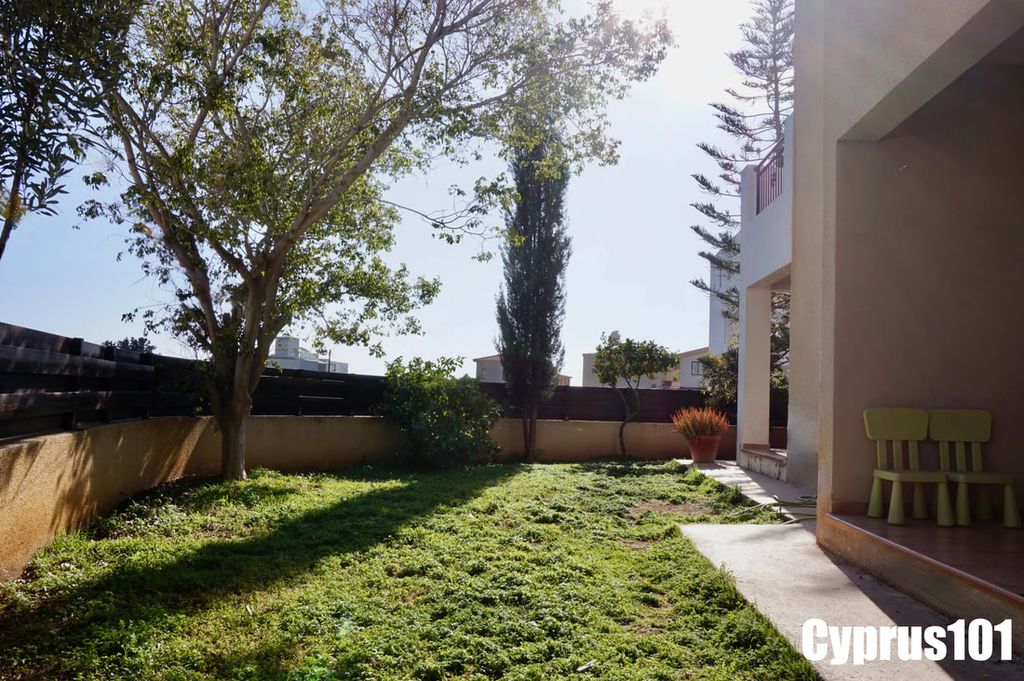 Property photo 3 of 28
